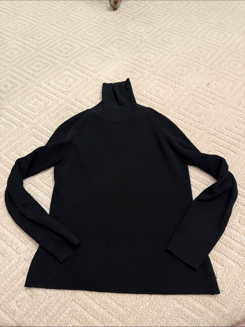 Women's Black Ribbed Cashmere Turtleneck Sweater - Sleek Knit